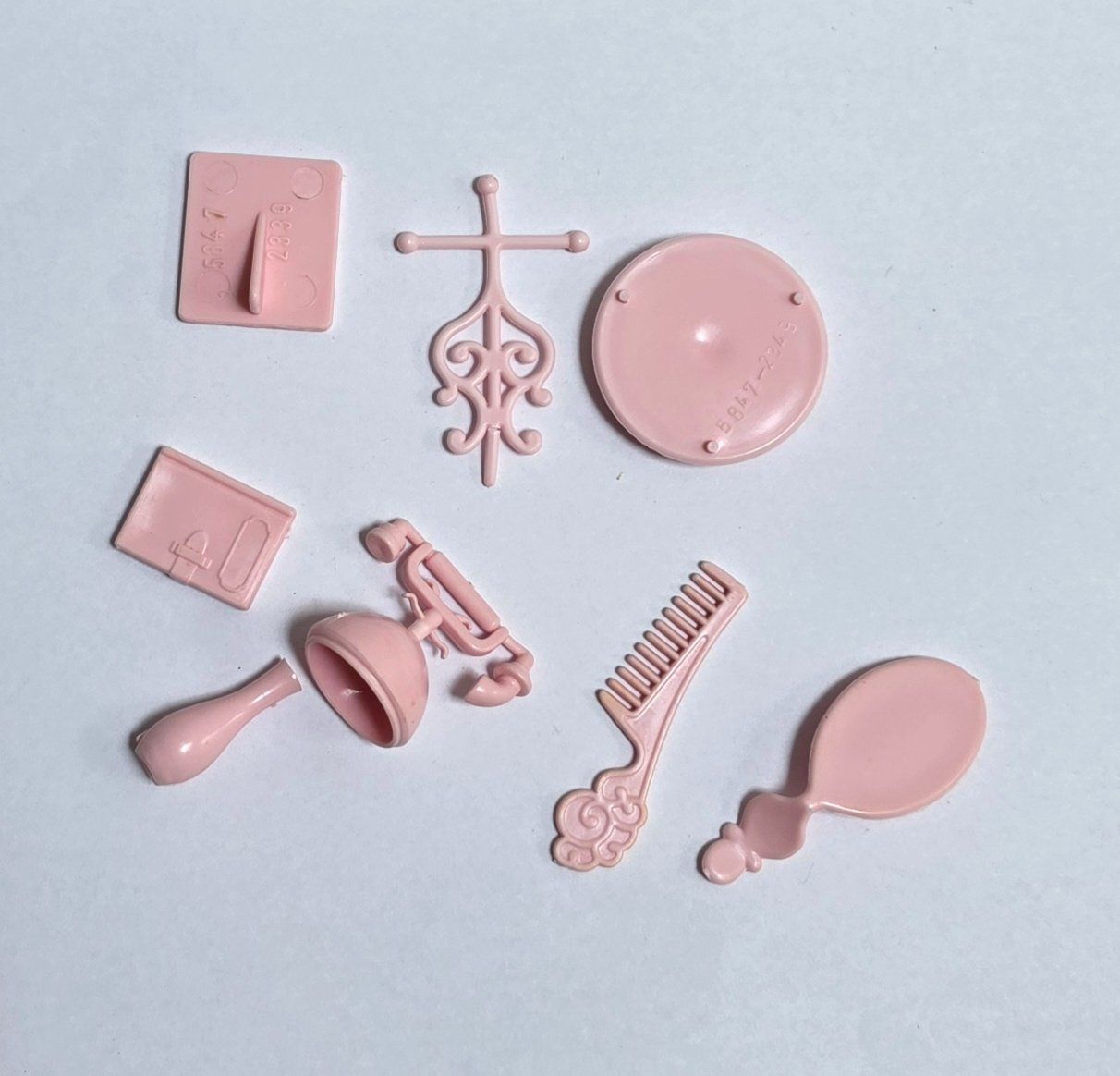 Bambole: Accessoires de Barbie Light Up Vanity de 1982 – Usato da Bulle venduto da Chimchiree 1