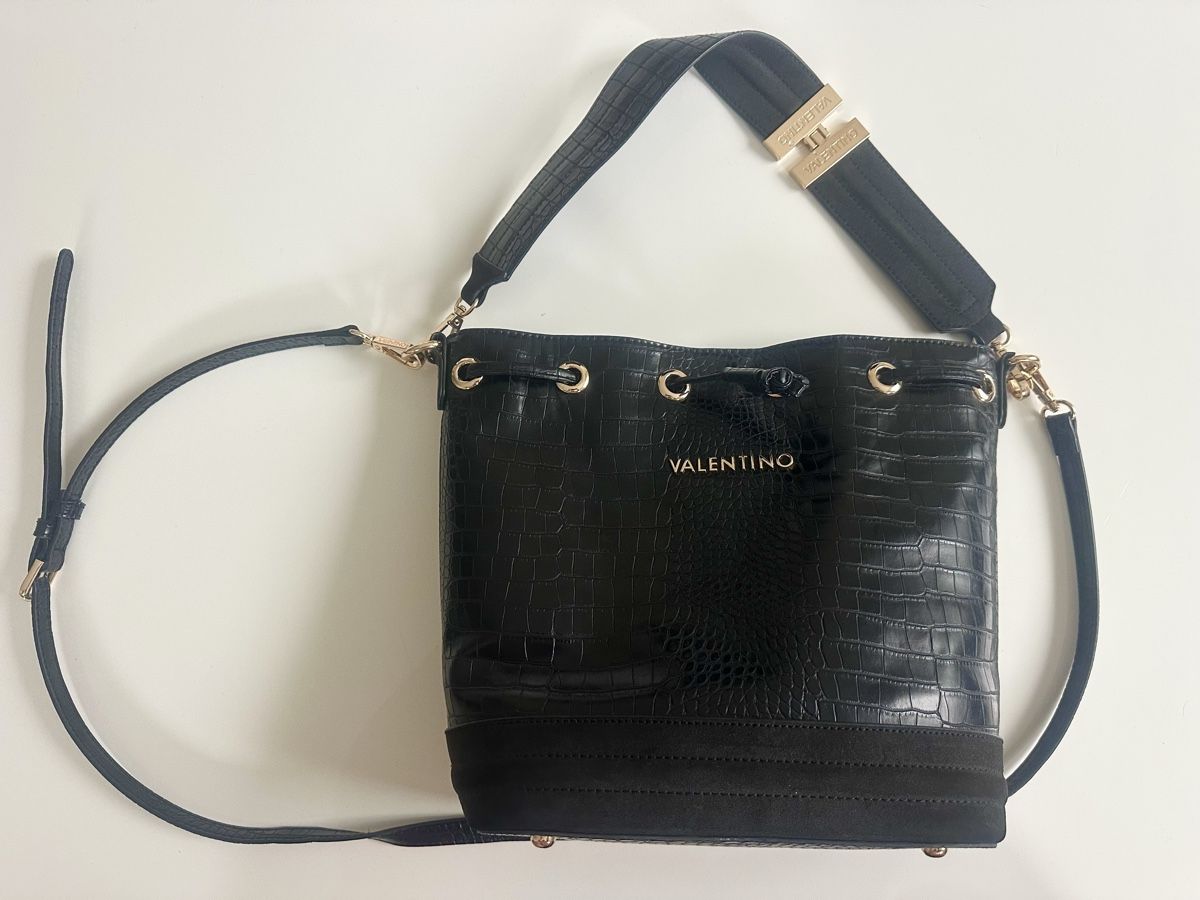 Valentino Borse da donna: Valentino Crossbody Tasche  – Nuovo (secondo la descrizione) da Luzern venduto da ExLucie 1