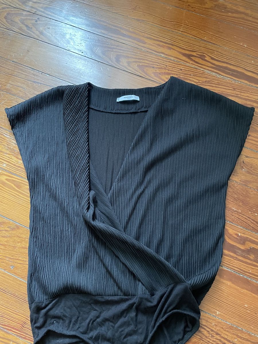 Mango Top: Schwarzer Body, Grösse M! – Usato da Bern venduto da Corinn_na 1
