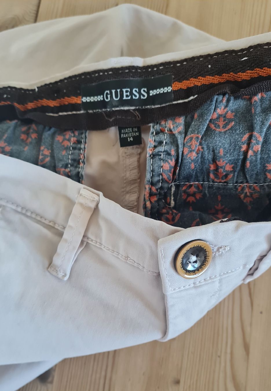 Guess Hosen: Hose Guess Regular fit Junge Gr 158/170 – Gebraucht aus Beinwil Freiamt von tafa8 4