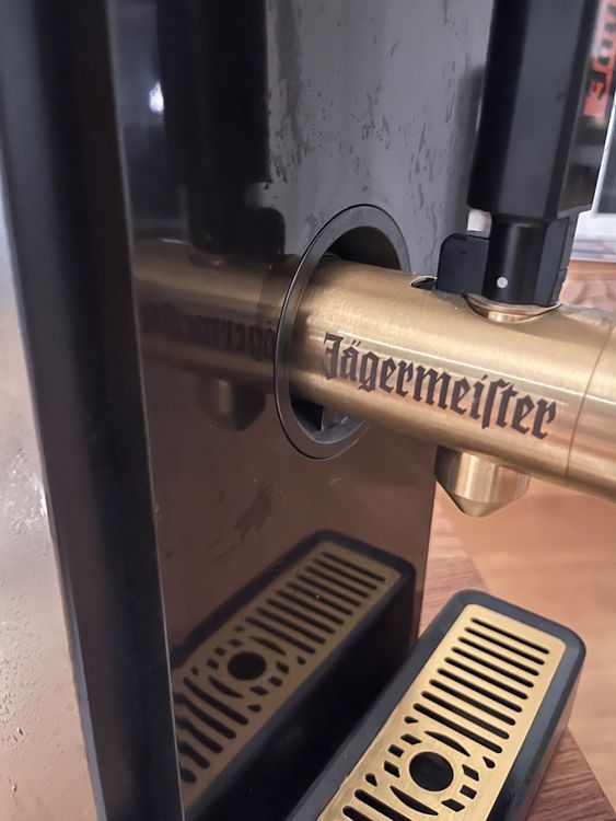 Jägermeister Bottle Tap Maschine auf Ricardo | Kaufen 2.0