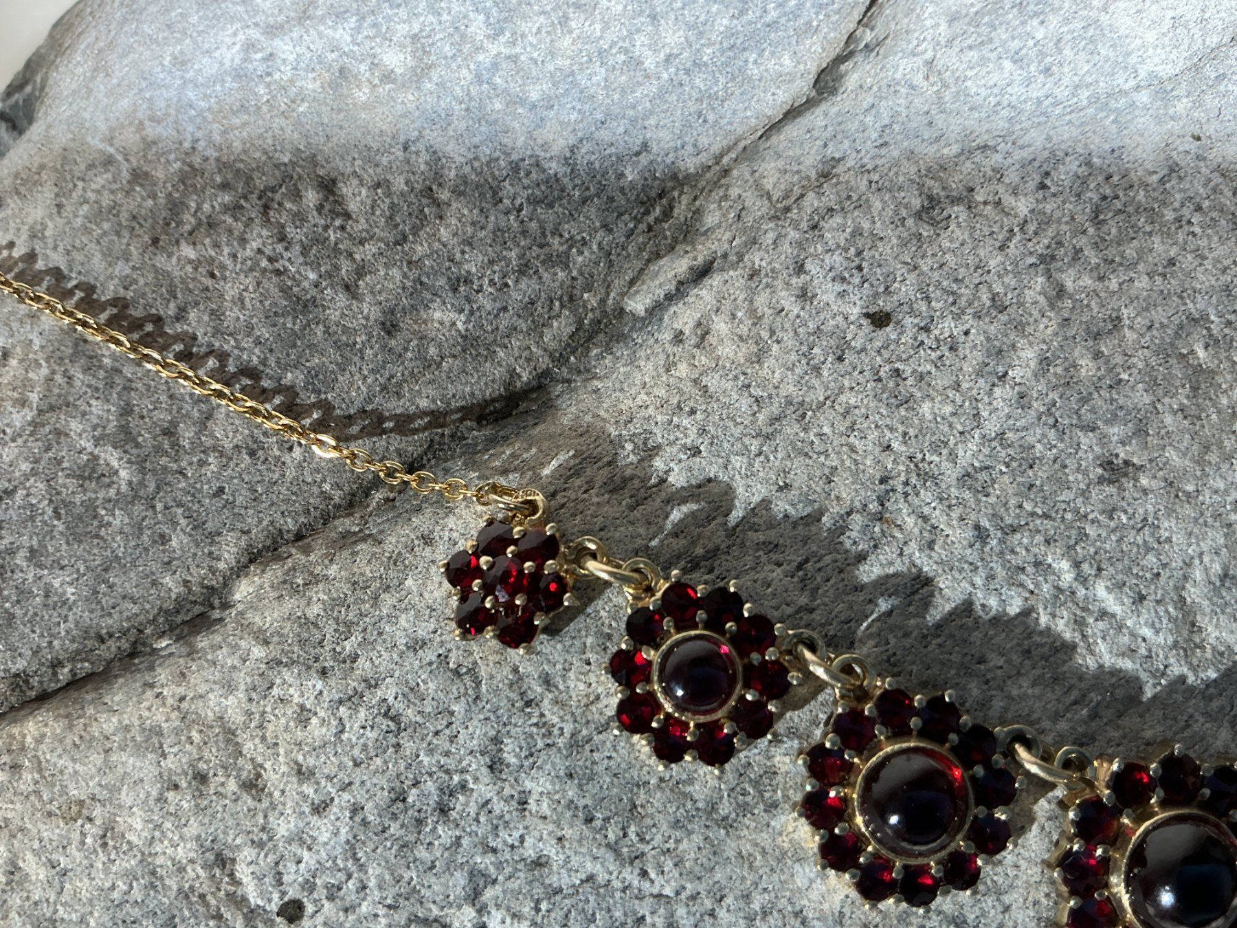 Catenine: BÖHMISCHER GRANATSCHMUCK Halskette – Nuovo (secondo la descrizione) da Richterswil venduto da Restwert_Richterswil 9