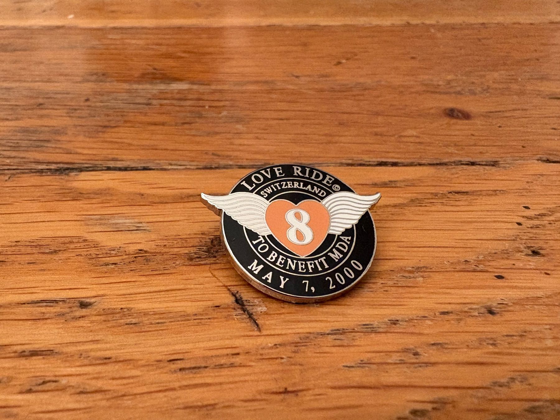 Placchette & Badge: Love Ride Pin - Nr.8 – Usato da Heimiswil venduto da Lebensarchitekt