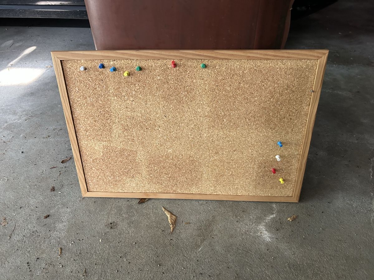 Wandtafeln: pinwand – Gebraucht aus Zürich von 11Zitronenfalter