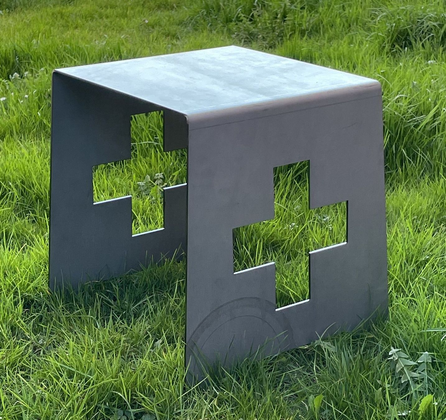 Sgabelli: Garten Hocker aus Stahl Blumen oder Schweizerkreuz – Nuovo e nell'imballaggio originale da Mauren venduto da rundumsfest 4