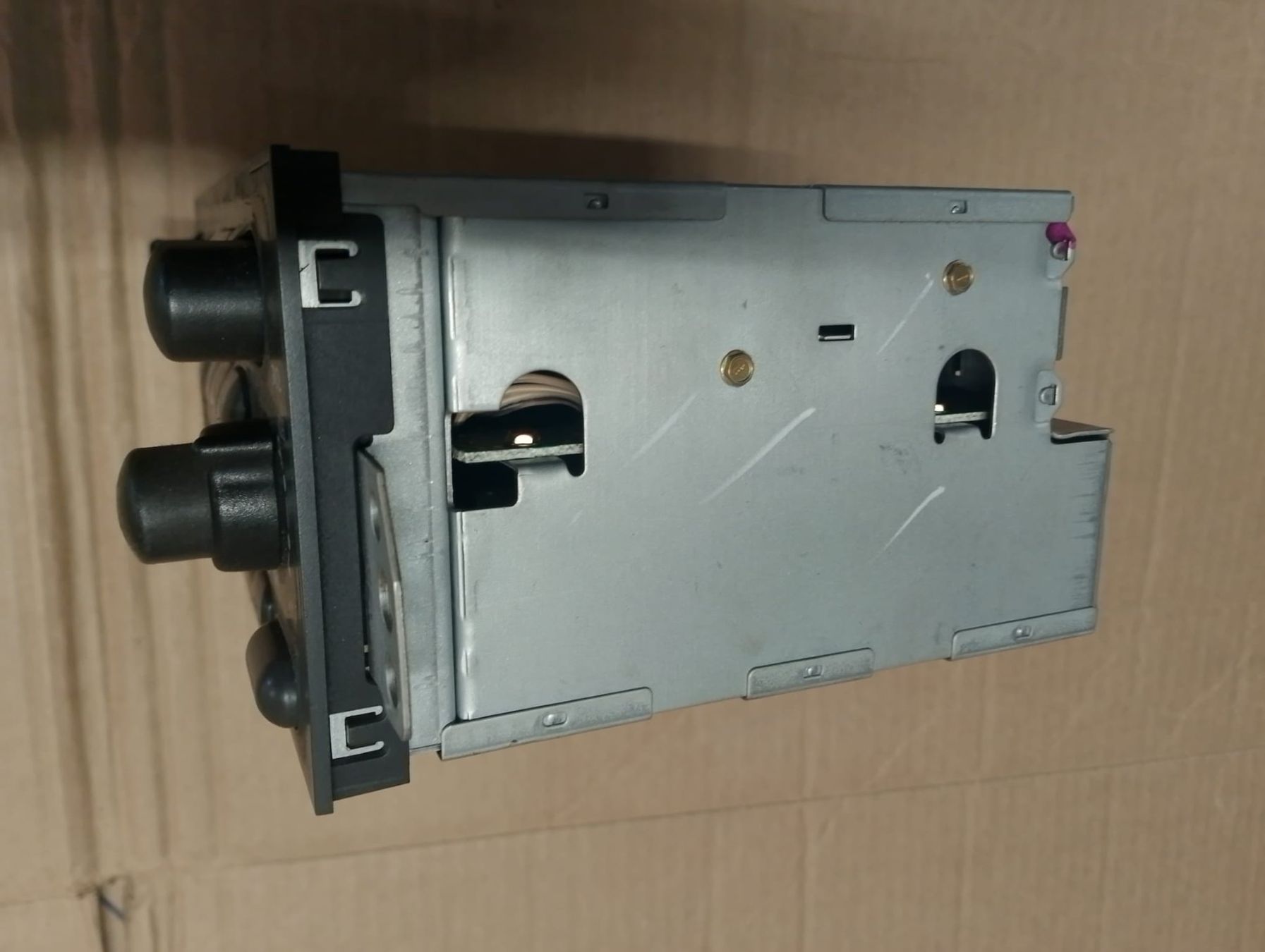 Radios: Auto-Radio,  Delco Electronics – Gebraucht aus Niedergösgen von usc_tt5r 4