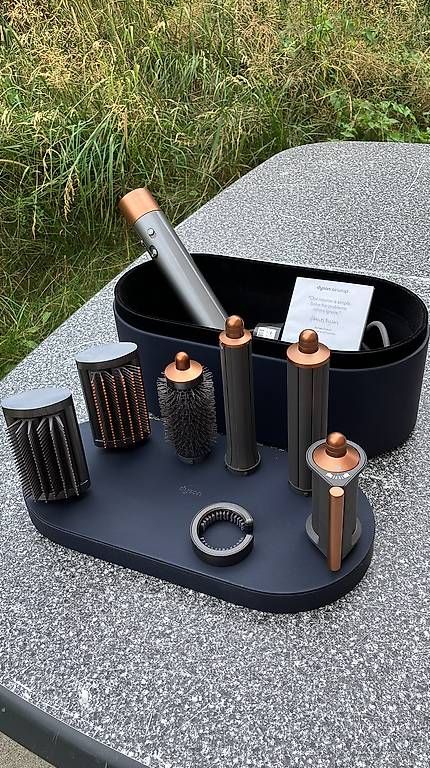 Dyson Lockenstäbe & Haarglätter: Dyson Airwrap multi-styleur comme neuf – Neu (gemäss Beschreibung) aus Charmey (Gruyère) von walligator 2