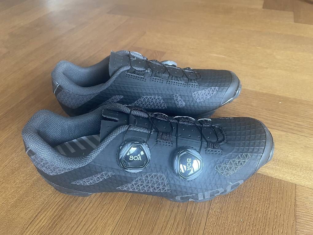 Scarpe da donna: Veloschuh Giro Sector W 40.5 – Nuovo e nell'imballaggio originale da Bern venduto da malui