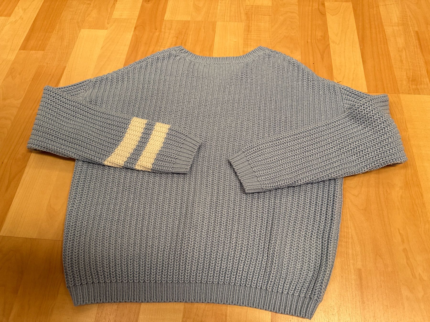 C&A Maglioni & Felpe: Pulli C &A gr 146 / 152 – Usato da Oberweningen venduto da Ardnas89 2