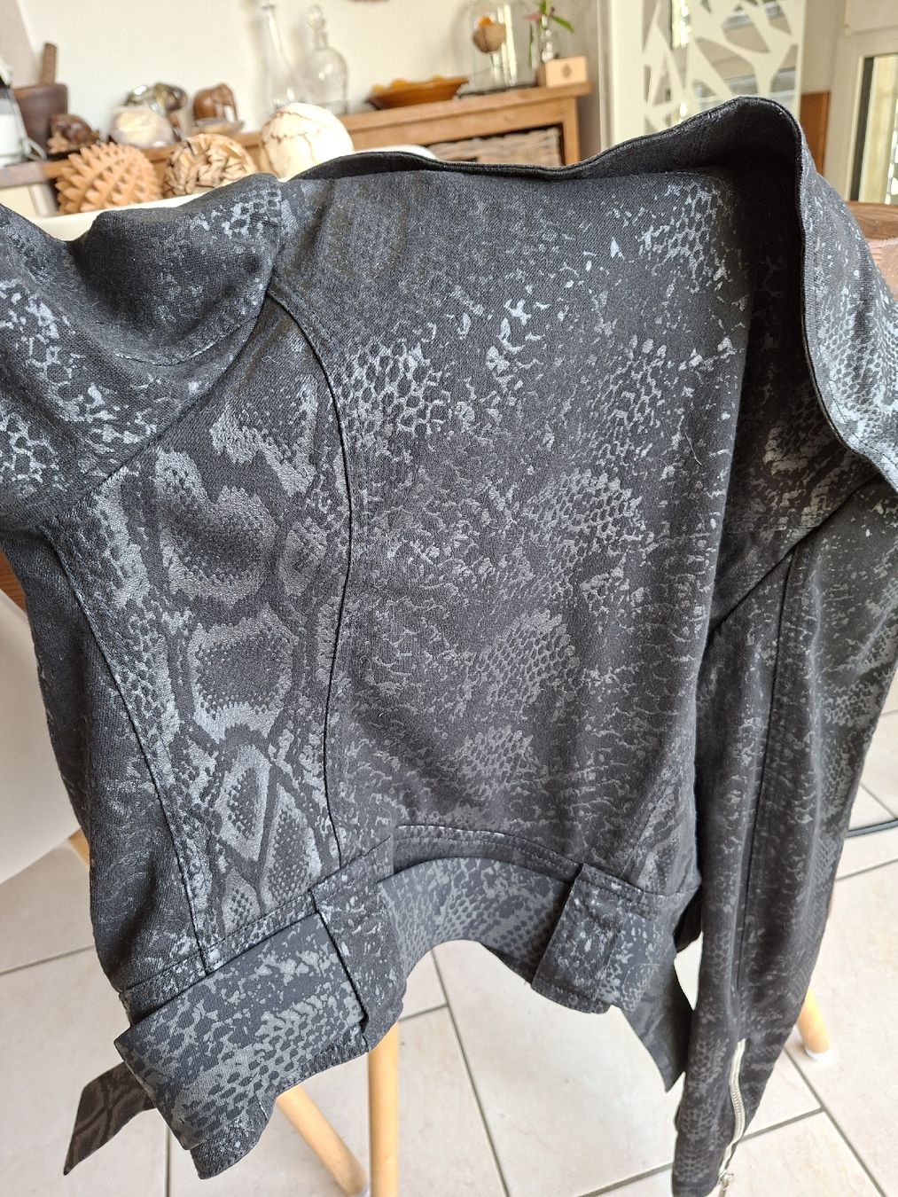 Giacche: veste perfecto roberto cavalli  34/36 – Usato da Chardonne venduto da hel_h5k2 5