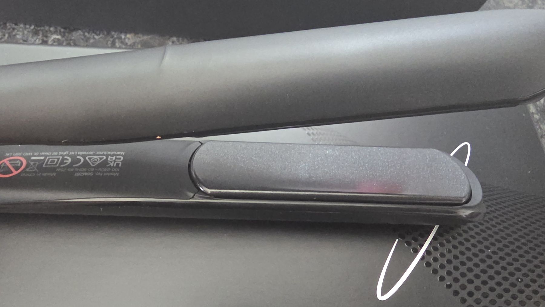 GHD Piastre & Arricciacapelli: GHD Chronos Professional HD Motion-Responsive Styler – Usato da Grüningen venduto da scotus82 3