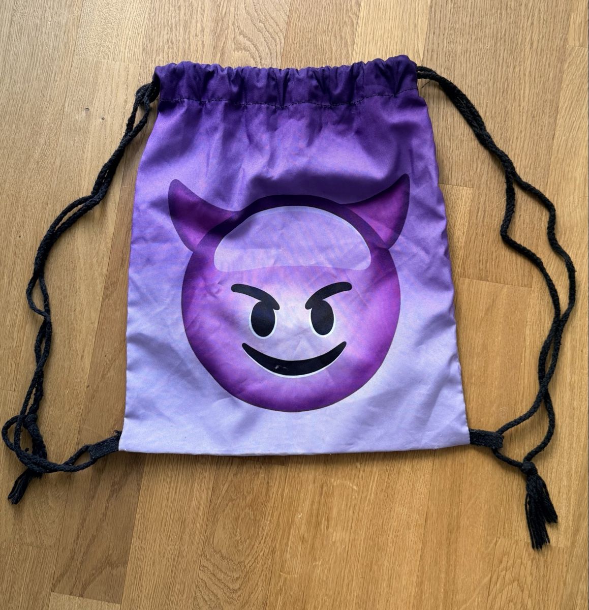 Borse & Zaini: Turnbeutel mit Teufel Emoji Motiv, – Usato da Bremgarten AG venduto da viv_ml28 1
