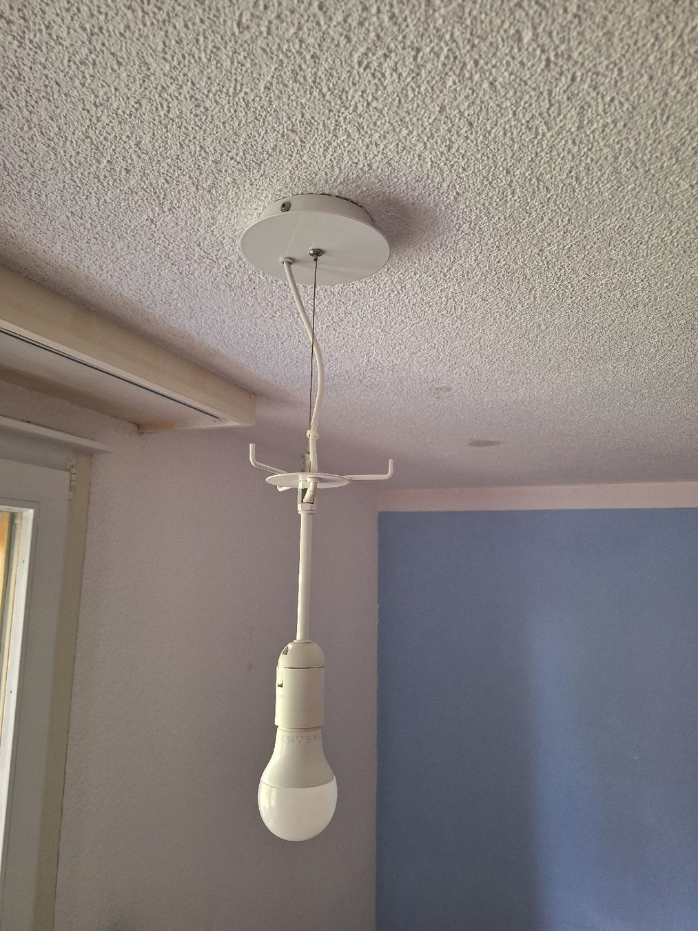 Interio Lampadari & plafoniere: Hängeleuchte Kugellampe Schnurball hellbeige – Usato da Lüchingen venduto da Roenae 2