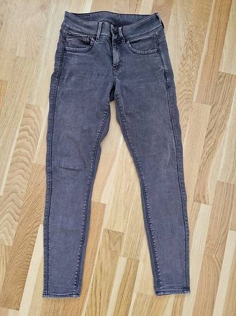 G-Star Jeans; Farbe: rot, Grösse: W27 / L30