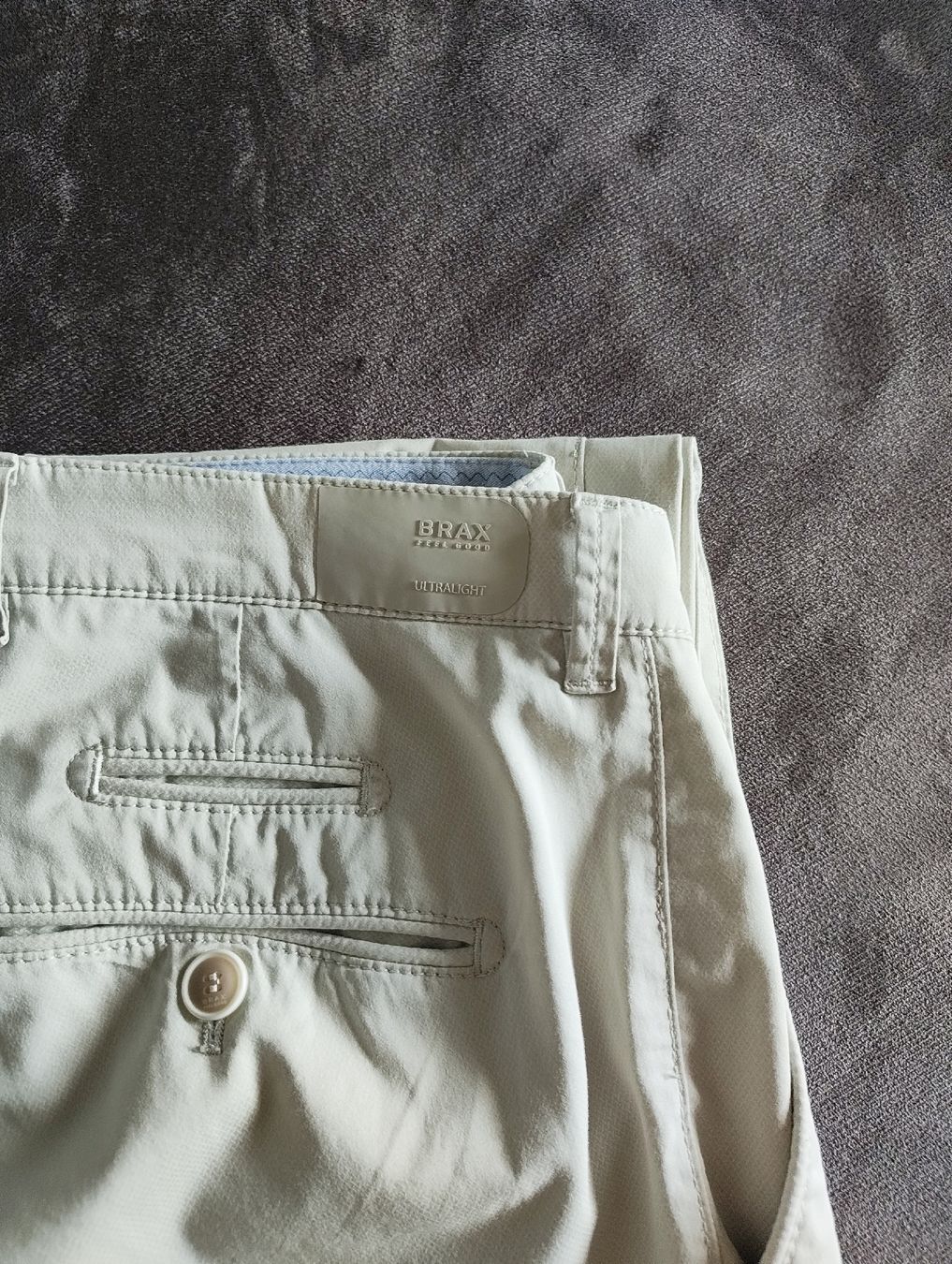 Brax Pantaloni: Herren Sommerhose  – Usato da Wolfhausen venduto da Zero0cool