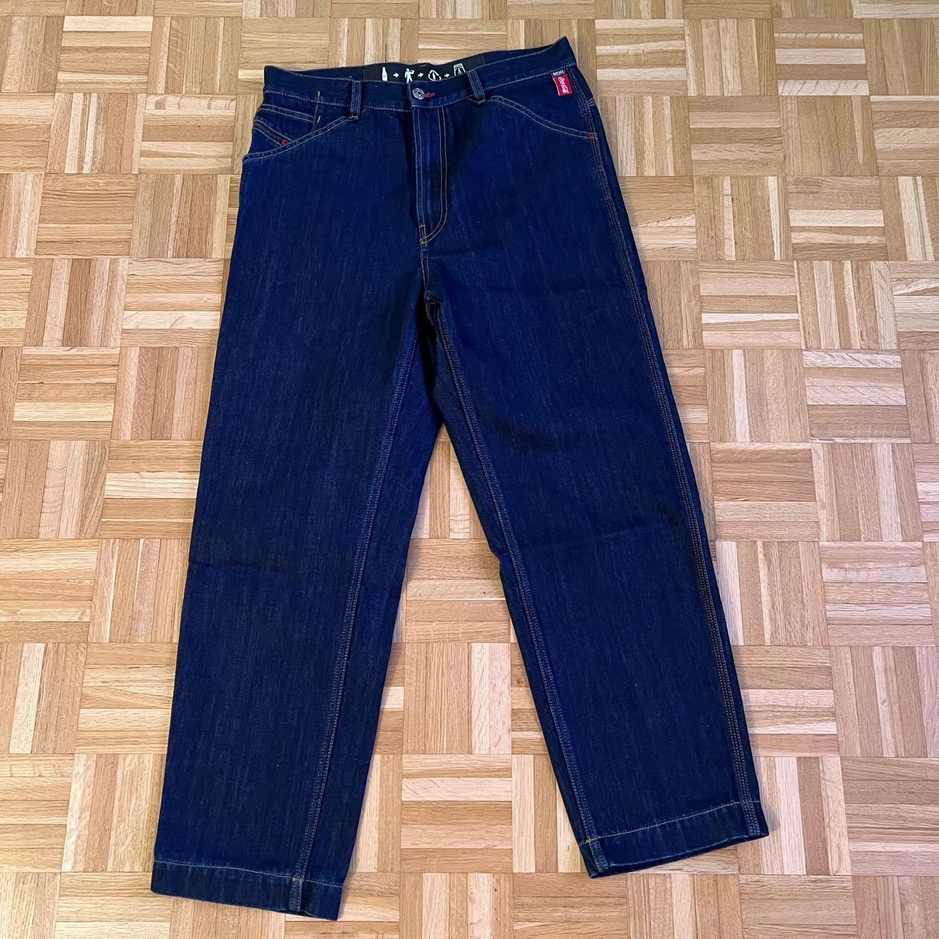 Diesel Jeans: DIESEL Herren Jeans Special Edition – Nuovo (secondo la descrizione) da St. Gallen venduto da mania03 3