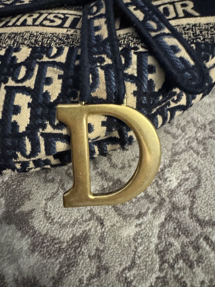 Taschen für Damen: Handtasche – Gebraucht aus Schaan von kri_tsw8 1