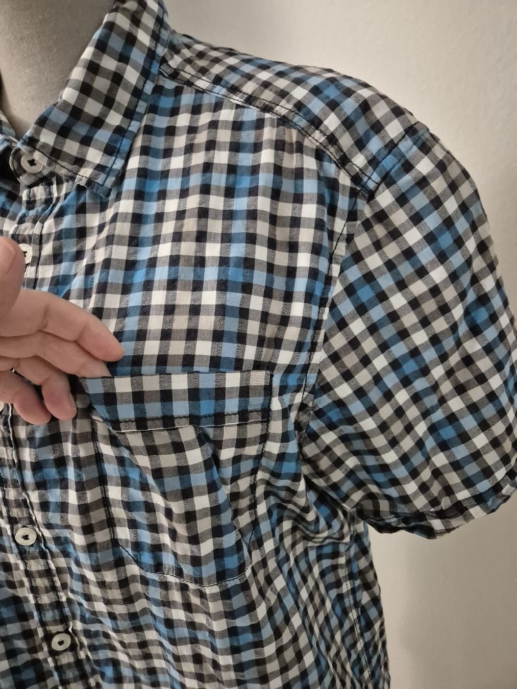 Esprit Camicie: Esprit Kurzarmhemd kariert blau weiss – Usato da Zürich venduto da Drago670 1