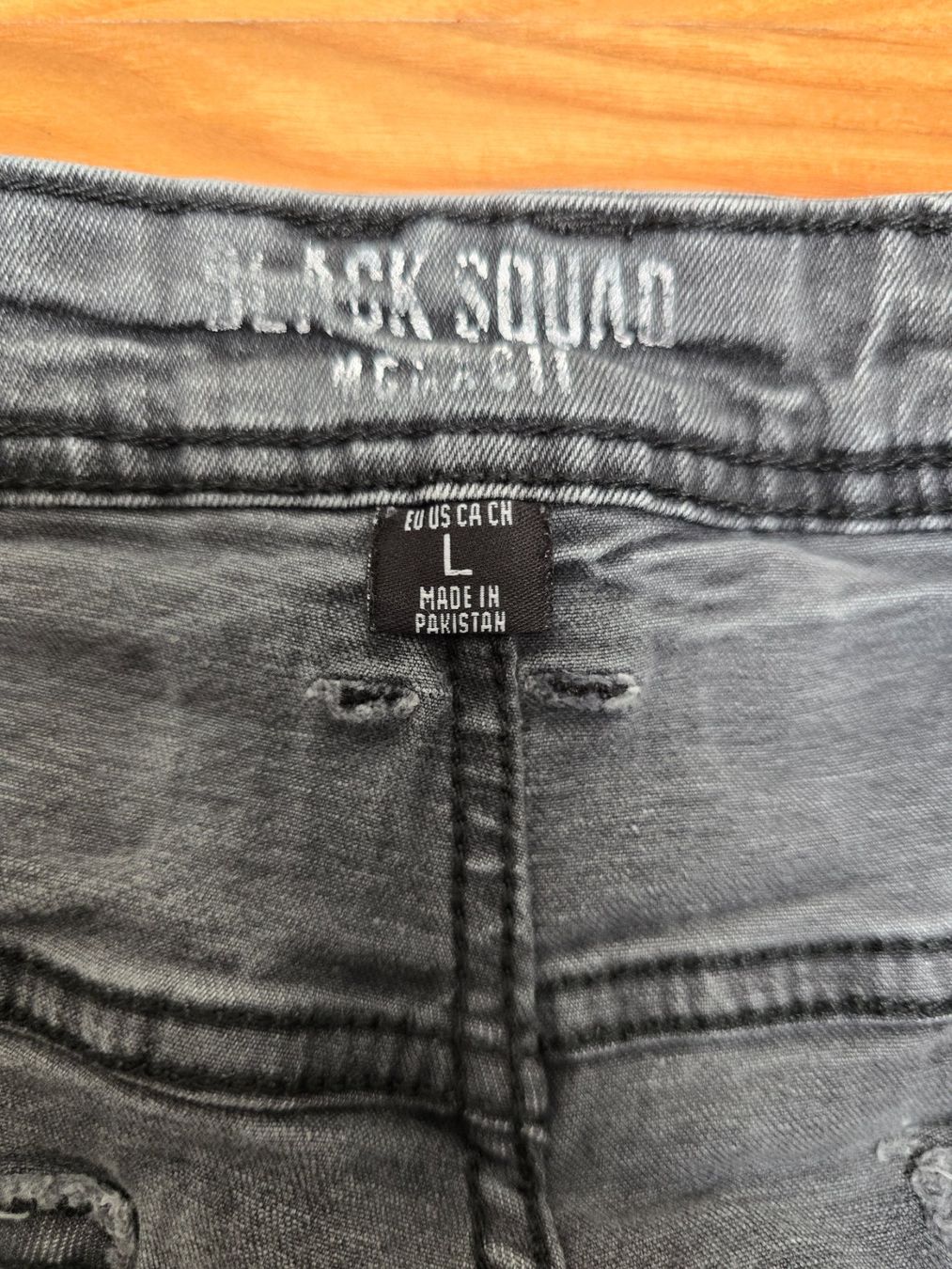 Hosen: Kurze Shorts Black Squad (L) – Gebraucht aus Alpnach Dorf von ben_zb29 3