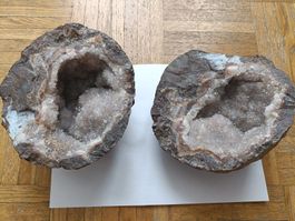 minerali e pietre da collezione geode di quarzo
