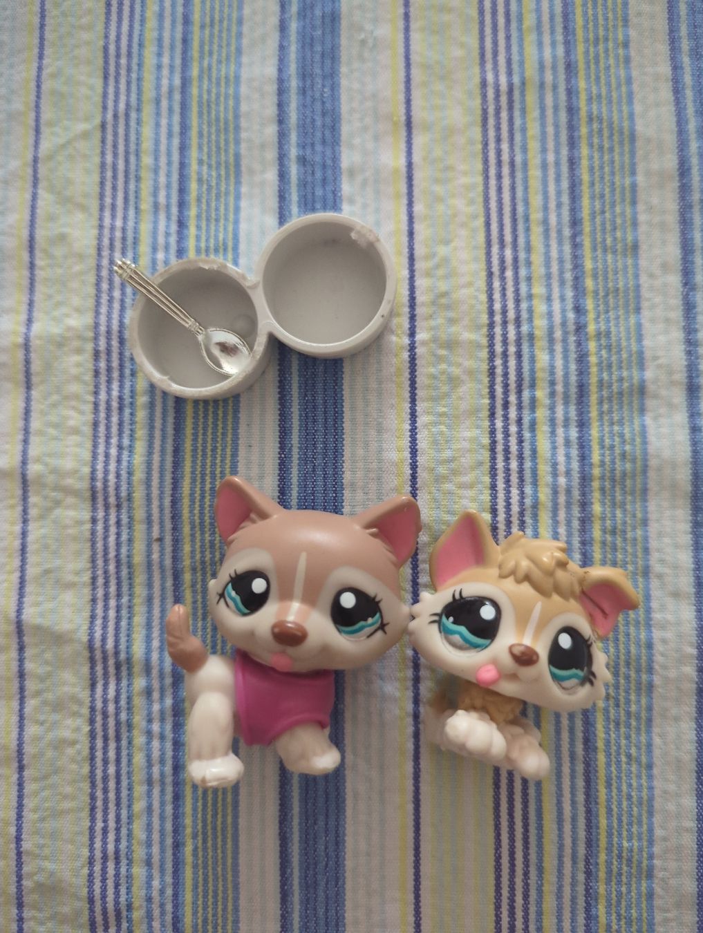 Littlest Pet Shop Giocattoli: littlest pet shop huskies  – Usato da Kloten venduto da sop_zxc9 1