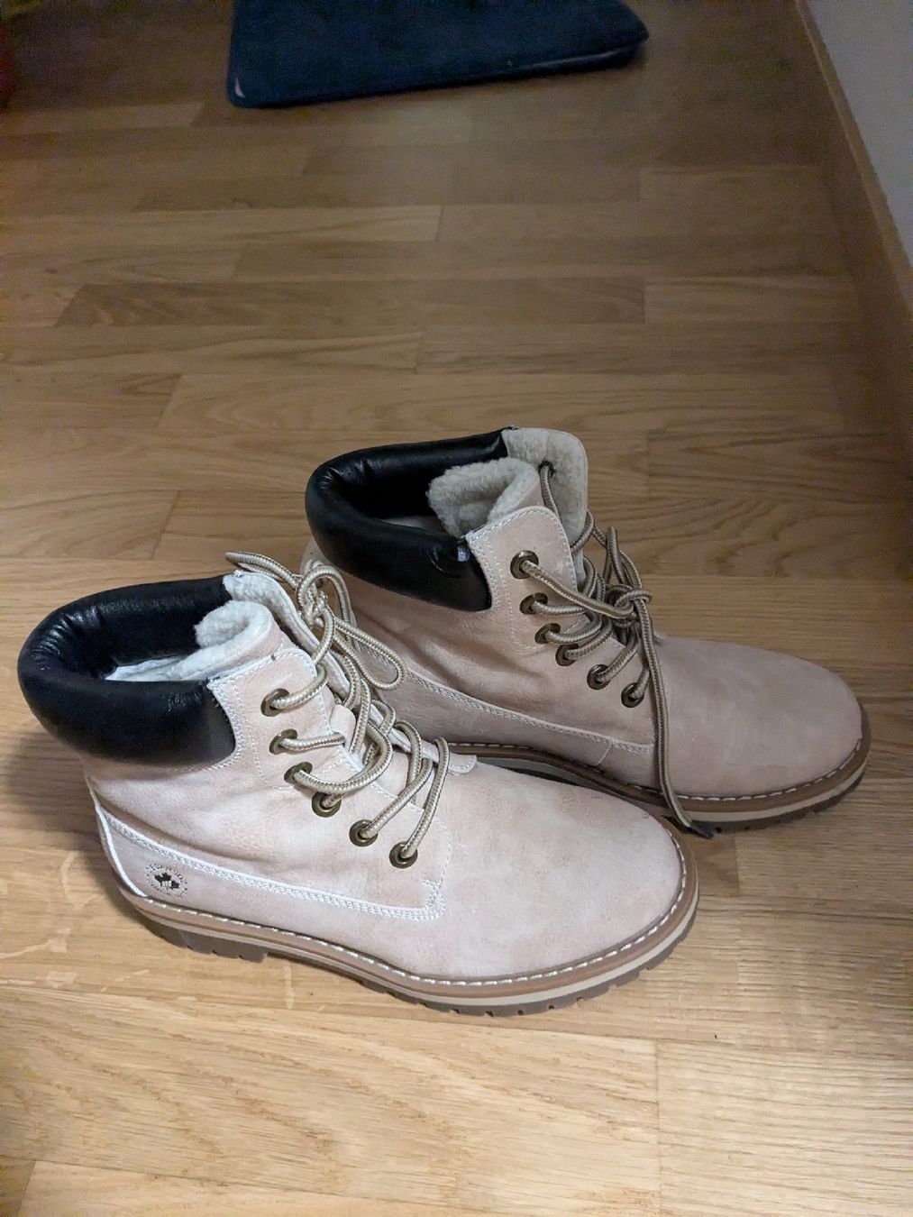 Scarpe da donna: Winter Schuhe num 38 Nie benutzt – Usato da Schlieren venduto da Graziagra