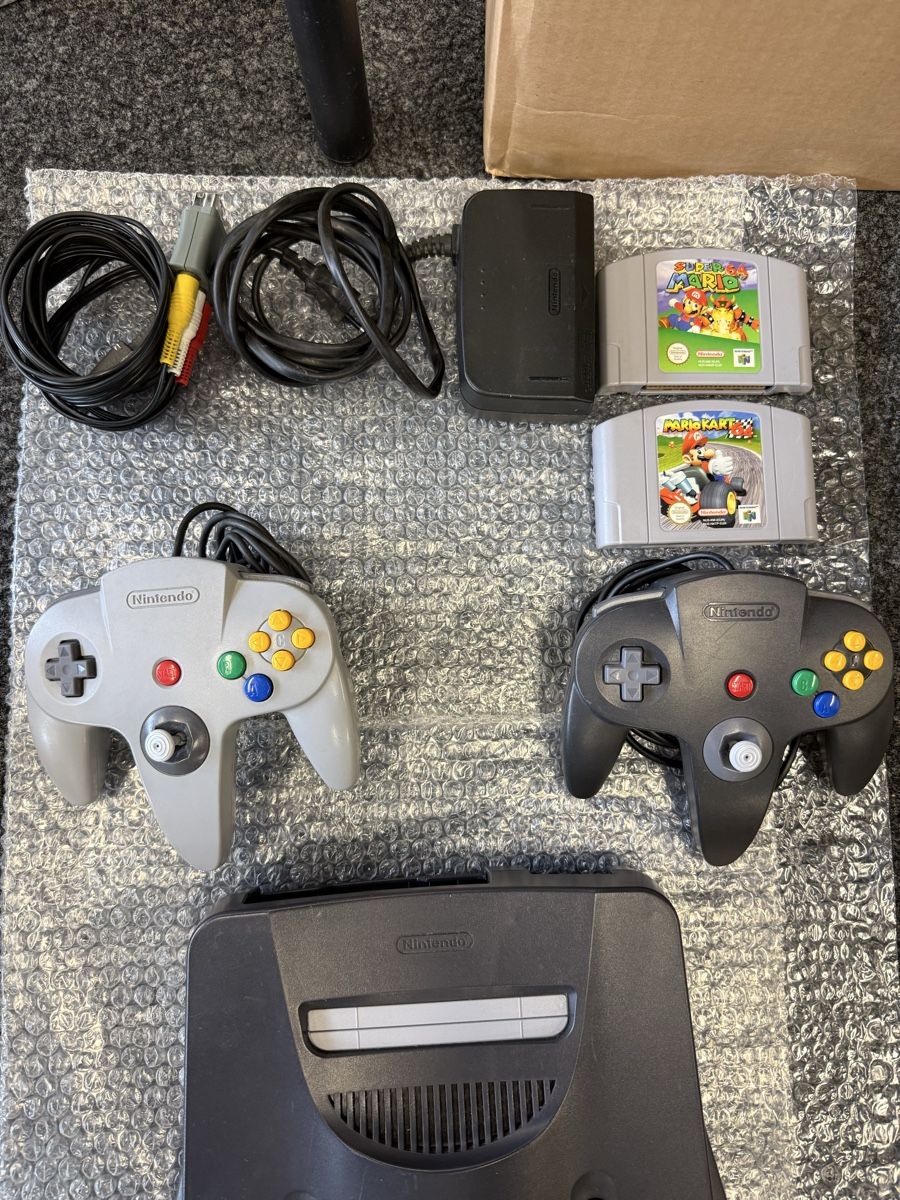 Nintendo Console: Nintendo 64 Konsole ab 1.- – Usato da Rothrist venduto da jr_returns 3