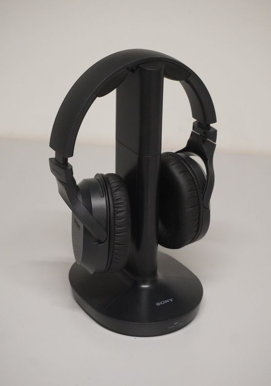 Sony Kopfhörer: Sony Kopfhörer Bluetooth MDR-RF895RK NP 310Fr      (S0172) – Gebraucht aus Basel von B.W.B. 1