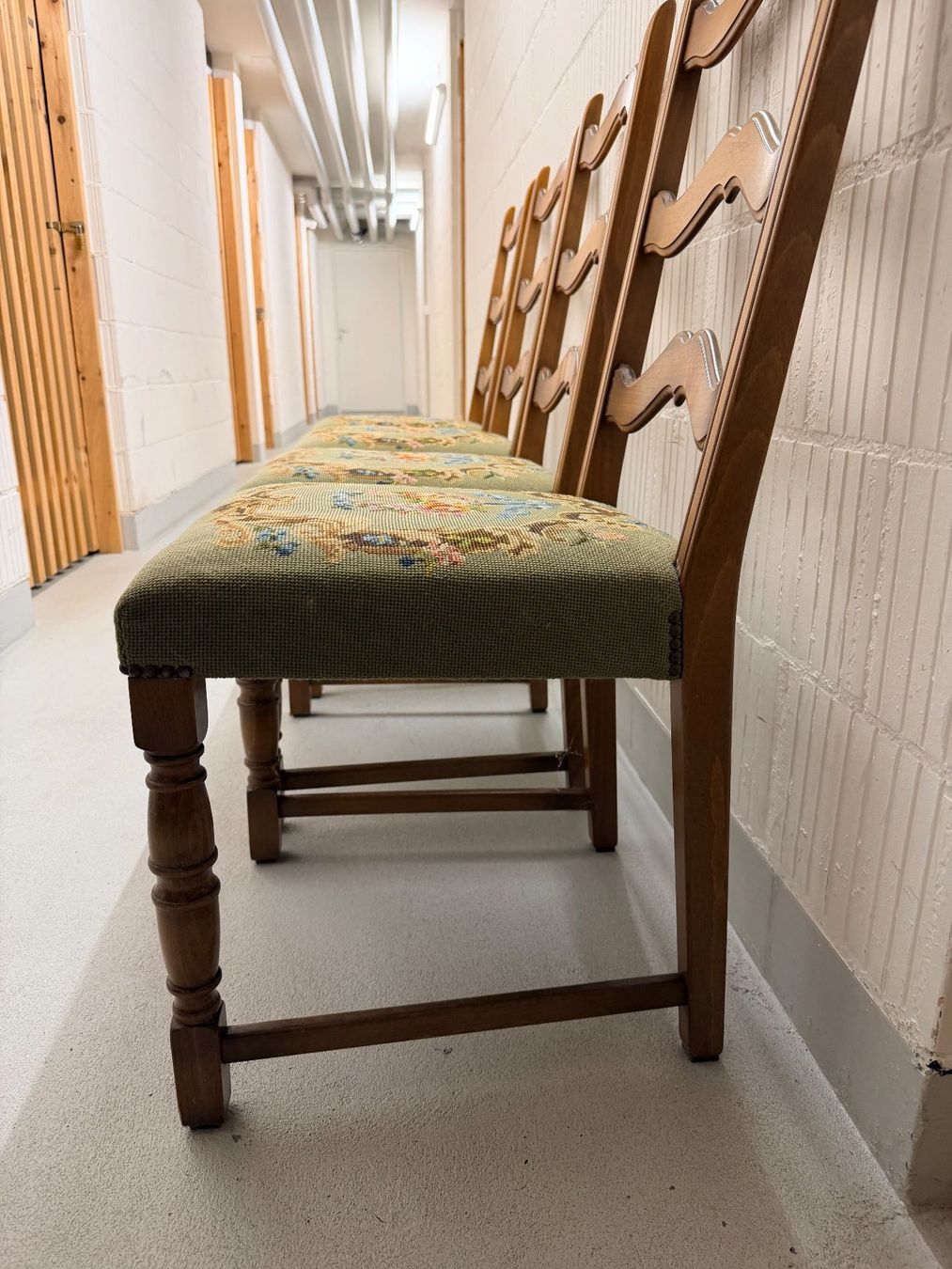 Chaises: 4 Gobelin-Stühle – D'occasion à Bassersdorf par Gebot 2