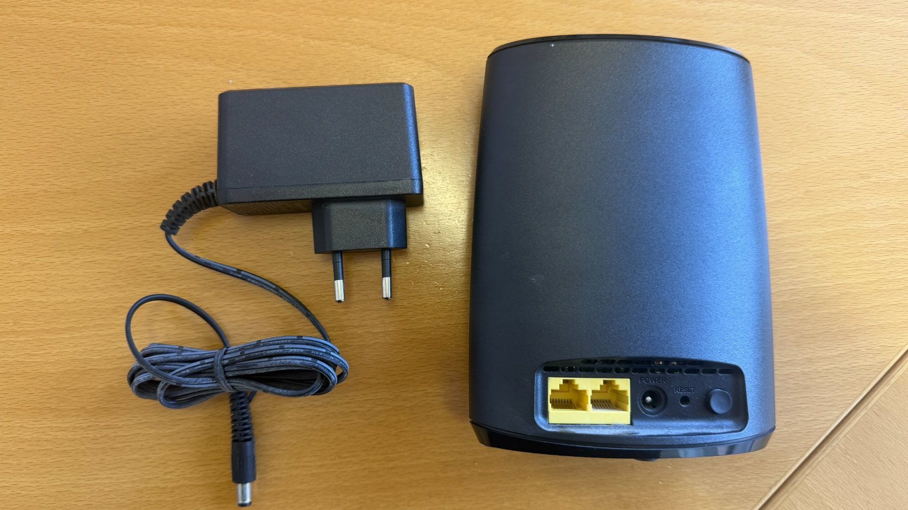 Salt Wlan: Salt WiFi Box W6 mit Netzteil – Gebraucht aus Wollerau von Gaggo7 1