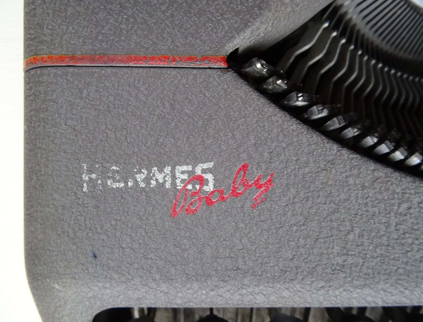 Schreibmaschinen: Schreibmaschine Hermes Baby – Gebraucht aus Zimmerwald von ver_69wh 4