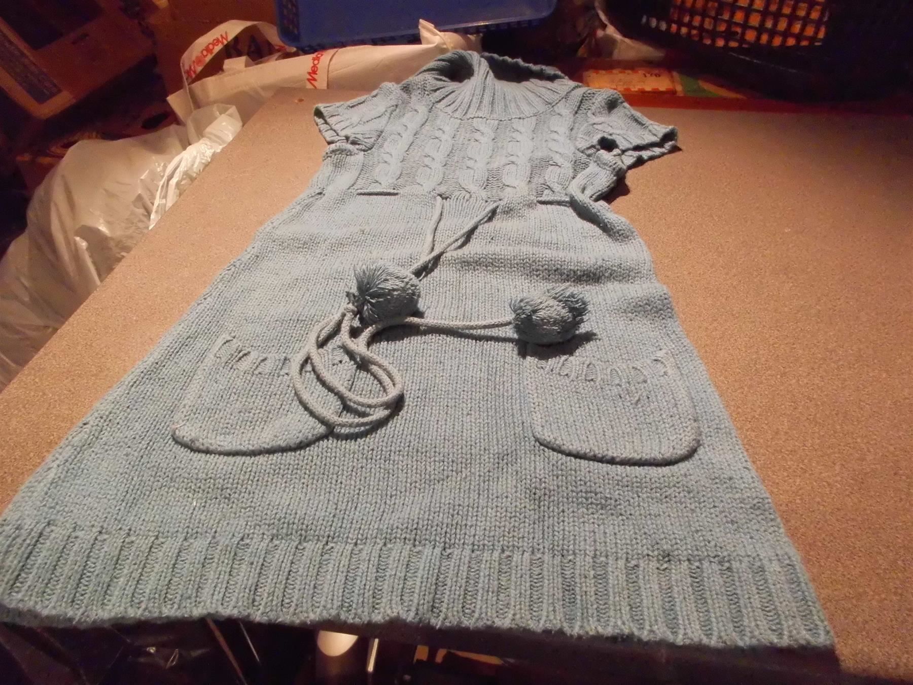 Kleider & Röcke: Strickkleid Grösse 128, Inside, blau Ton – Gebraucht aus Zürich von abraxas1291