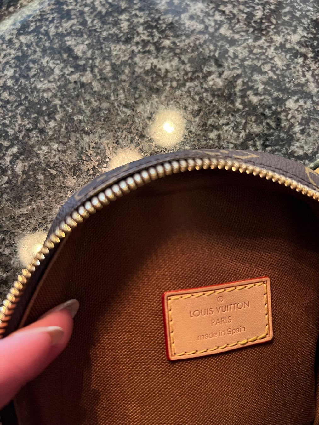Louis Vuitton Borse da donna: Louis Vuitton Monogram Crossbody Bag – Usato da Otelfingen venduto da houseofstae 2