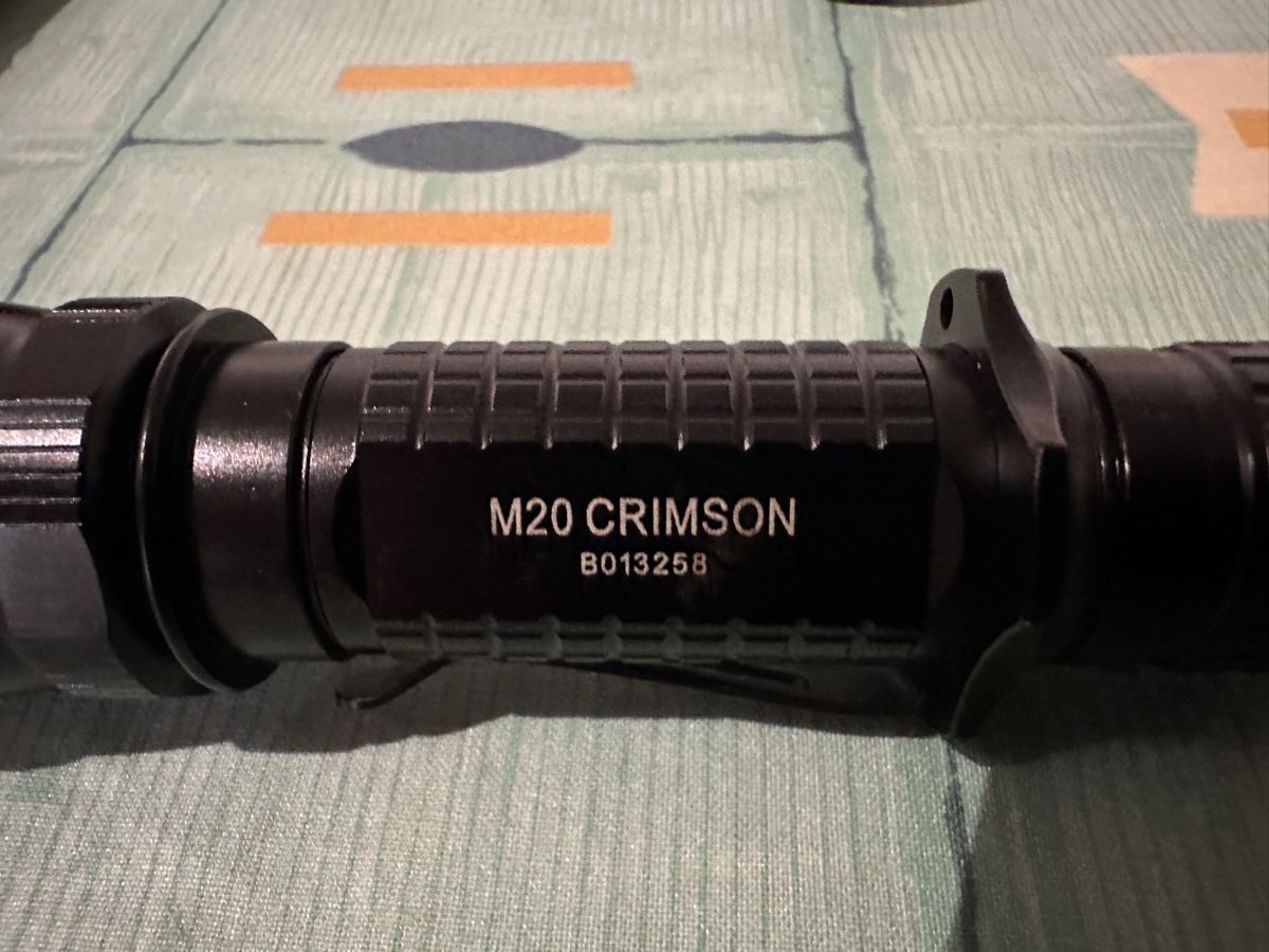 Lampen: Olight M20 Crimson Set (Rotlicht) – Gebraucht aus Röschenz von Efs20051 1