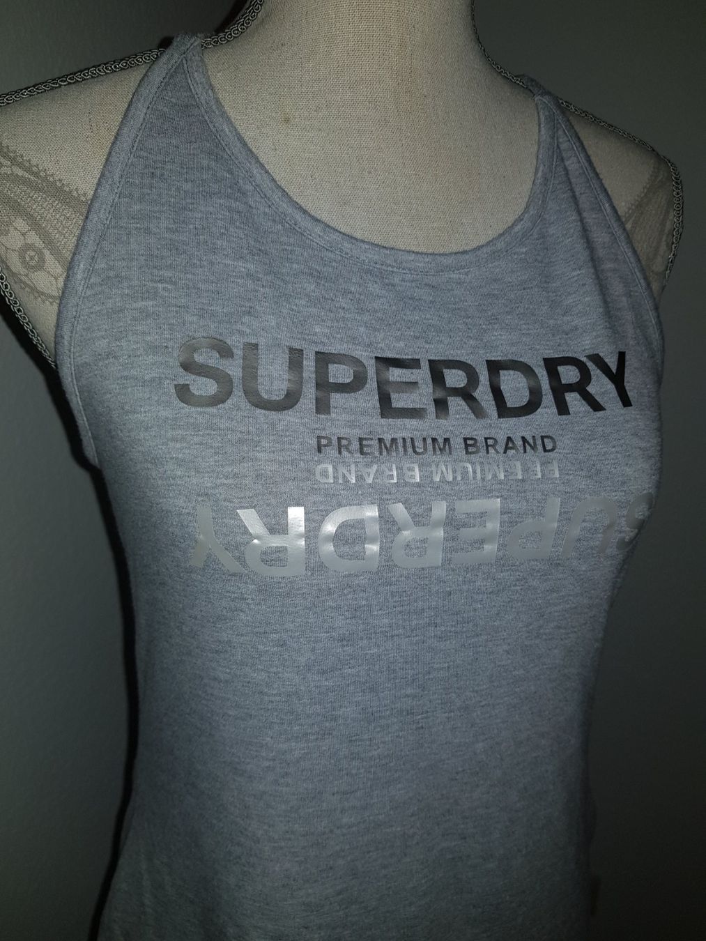 Superdry Vestiti: SUPERDRY Kleid. Neu – Usato da Wetzikon ZH venduto da med_2y76 1