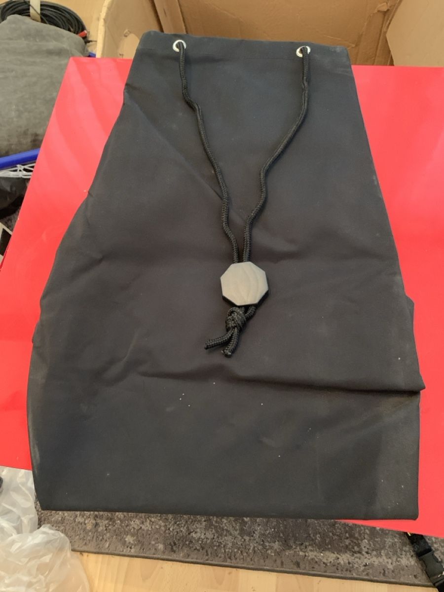 Rucksäcke: Schwarzer Rucksack / Turnbeutel-Rucksack – Gebraucht aus Opfikon von Safside 1