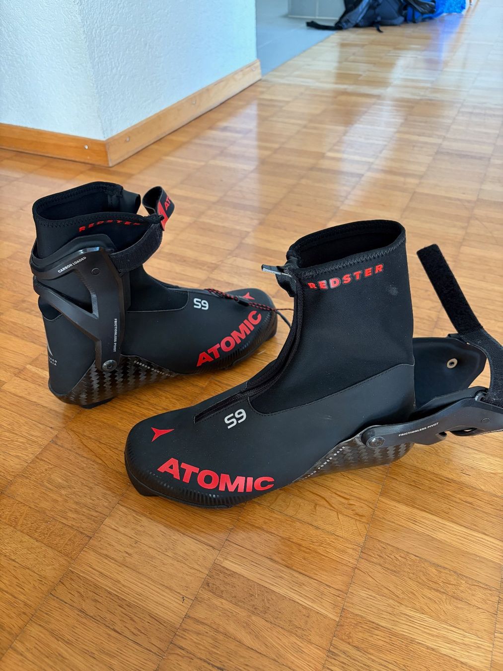 Atomic Scarpe da uomo: Atomic Redster S9 Skating Schuhe, Grösse 44.5 – Usato da Zürich venduto da sulzberg