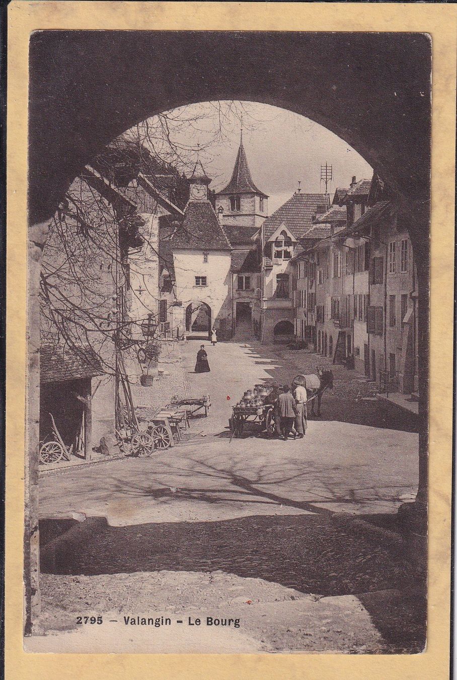 Cartes postales: Valangin - le Bourg – D'occasion à Orvin par Pyaeschli