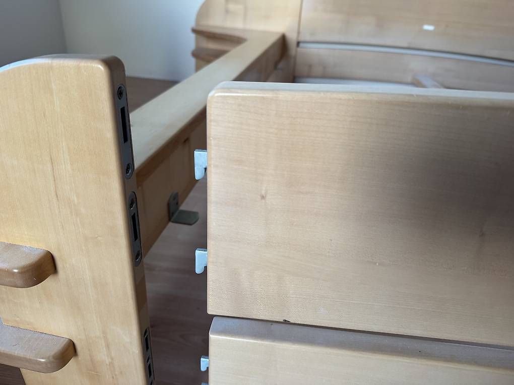 Betten: Bettgestell  -  Liegefläche 1.60 x 2.00 – Gebraucht aus Seengen von sad_nd5s 3