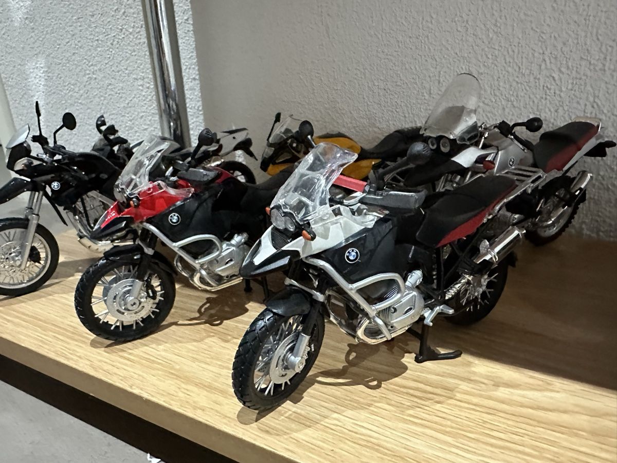 Maisto Kit di modellismo & Modellini statici: 23 Stück Motorradmodell Sammlung Maisto – Usato da Schinznach-Dorf venduto da Rasec 5