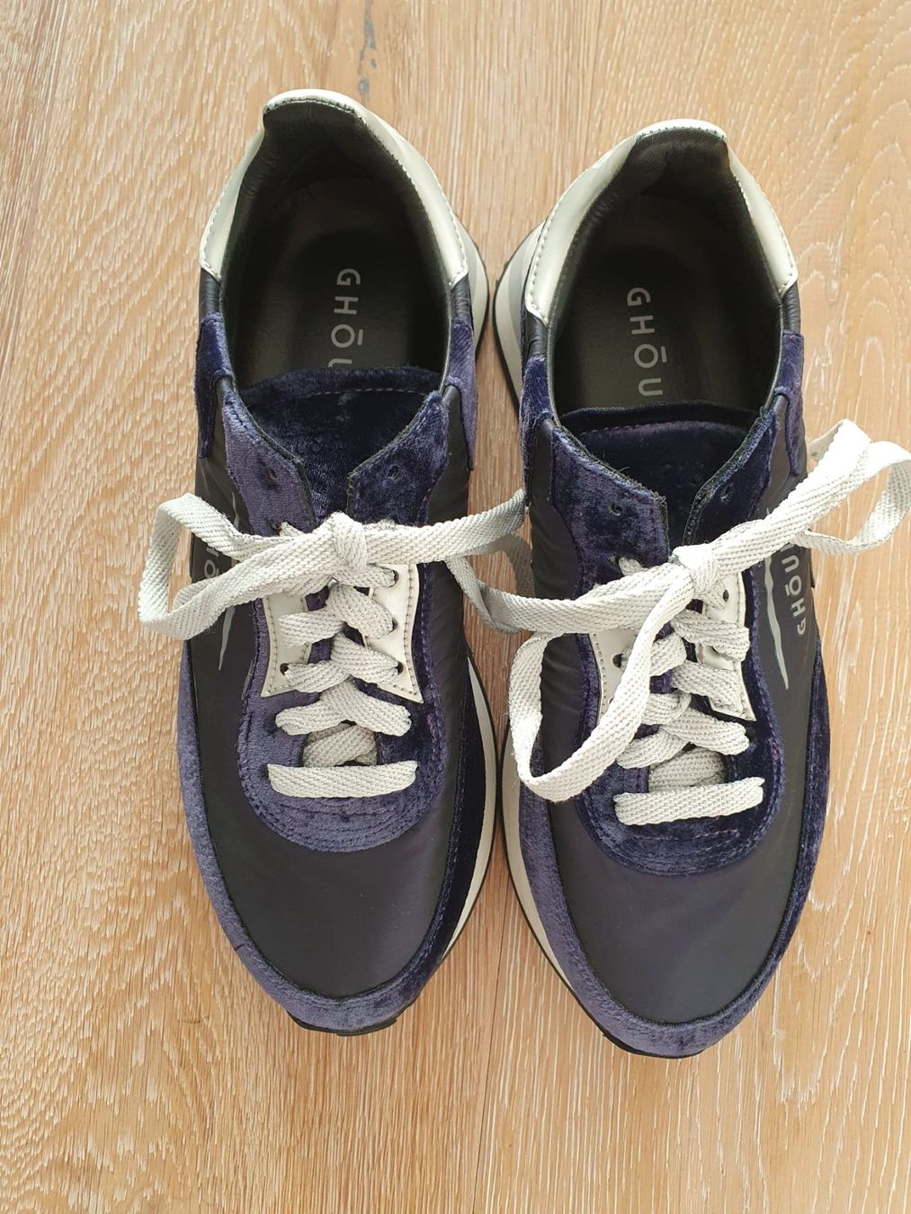 Scarpe da donna: Ghöud Schuhe, Dunkelblau Samt,  Grösse 36 – Usato da Uster venduto da Chrivo 2