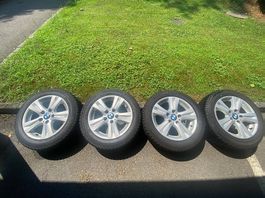 Cerchi in lega 16" originali BMW con gomme invernali