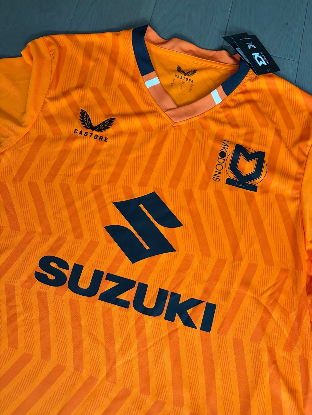 Maillots de corps & Pantalons: MK Dons Trikot Gr. XL – Neuf (Voir description) à Muttenz par bargain_hunter 1