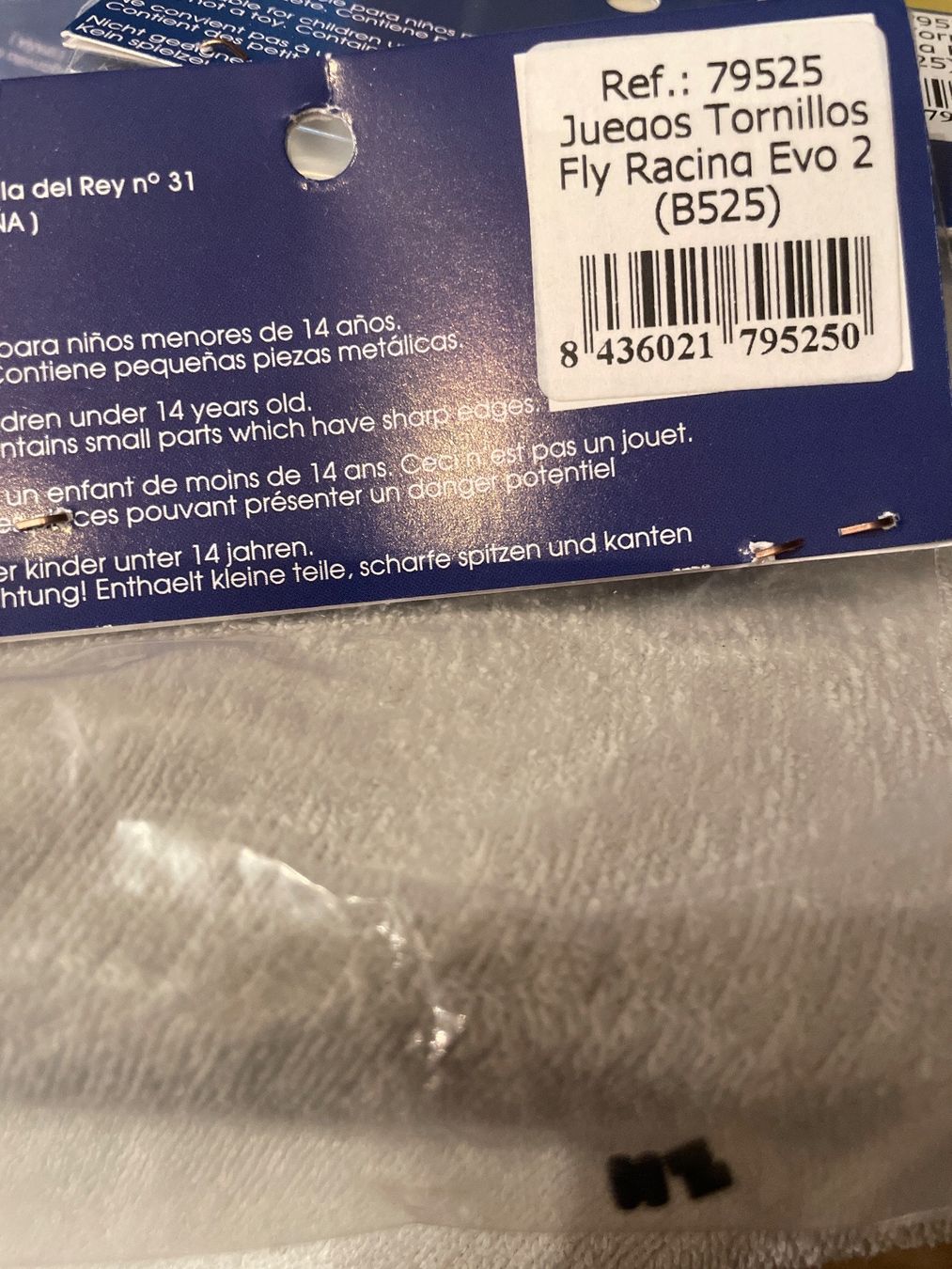 Circuits: FLY Racing 4 Imbus-Schrauben 79525 Neu – Neuf avec emballage d'origine à Wohlen AG par NincoA-Z