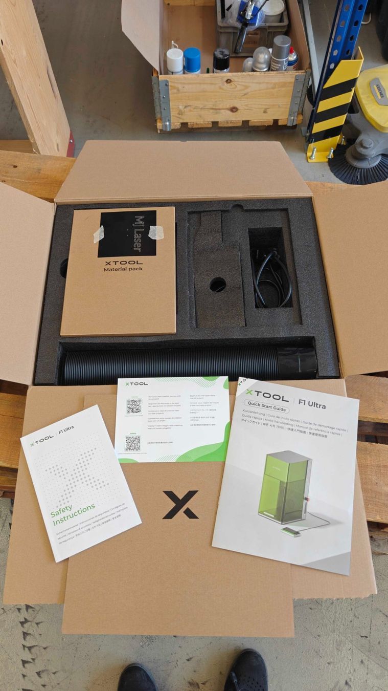 XTool Alle Maschinen: xTool F1 Ultra - Basic - LK IV – Gebraucht aus Bäretswil von srobots 1