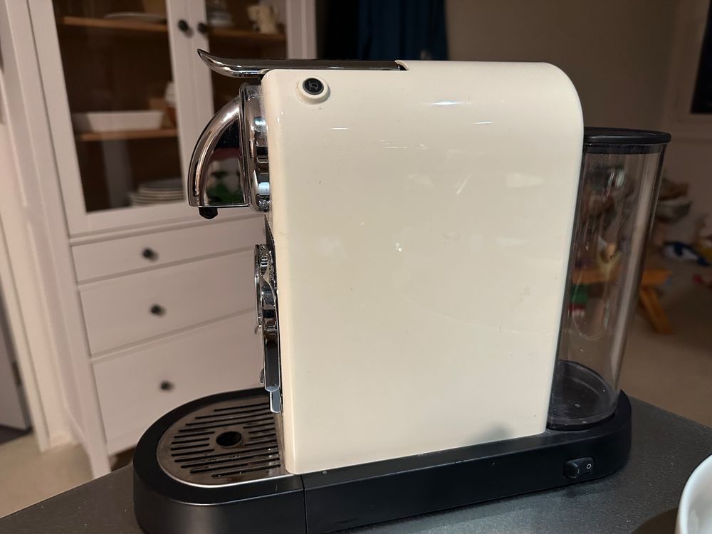 ES0074779 Uscita caffè supporto per macchina caffè Nespresso Citiz EN165 EN265 EN266 EN325 De Longhi