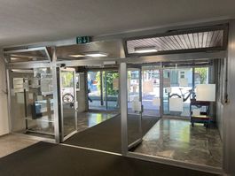 Eingang Alu/Glas
