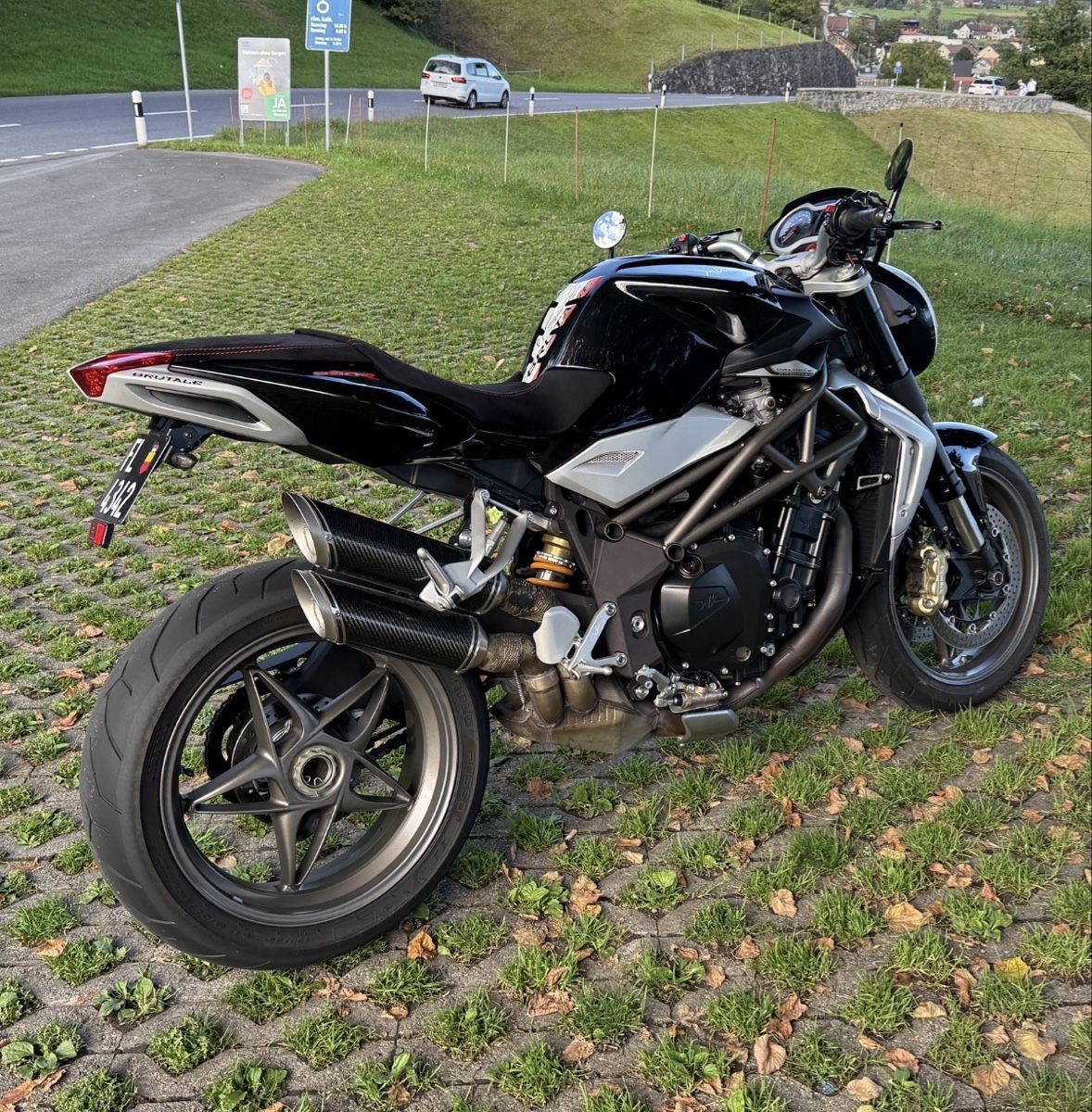 Strada: MV AGUSTA BRUTALE 990R – Usato da planken venduto da georgeclooney71 4