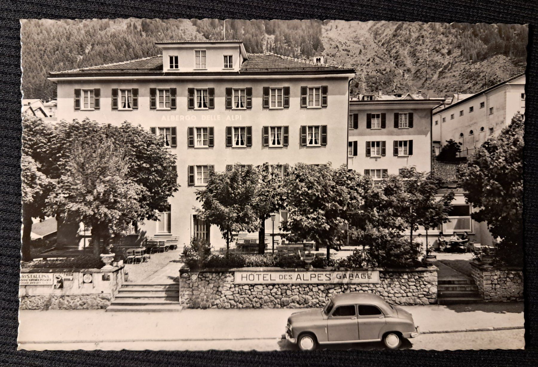 Cartoline postali: AIROLO - HOTEL DES ALPES - OLDTIMER – Usato da Ponto Valentino venduto da giorgia06
