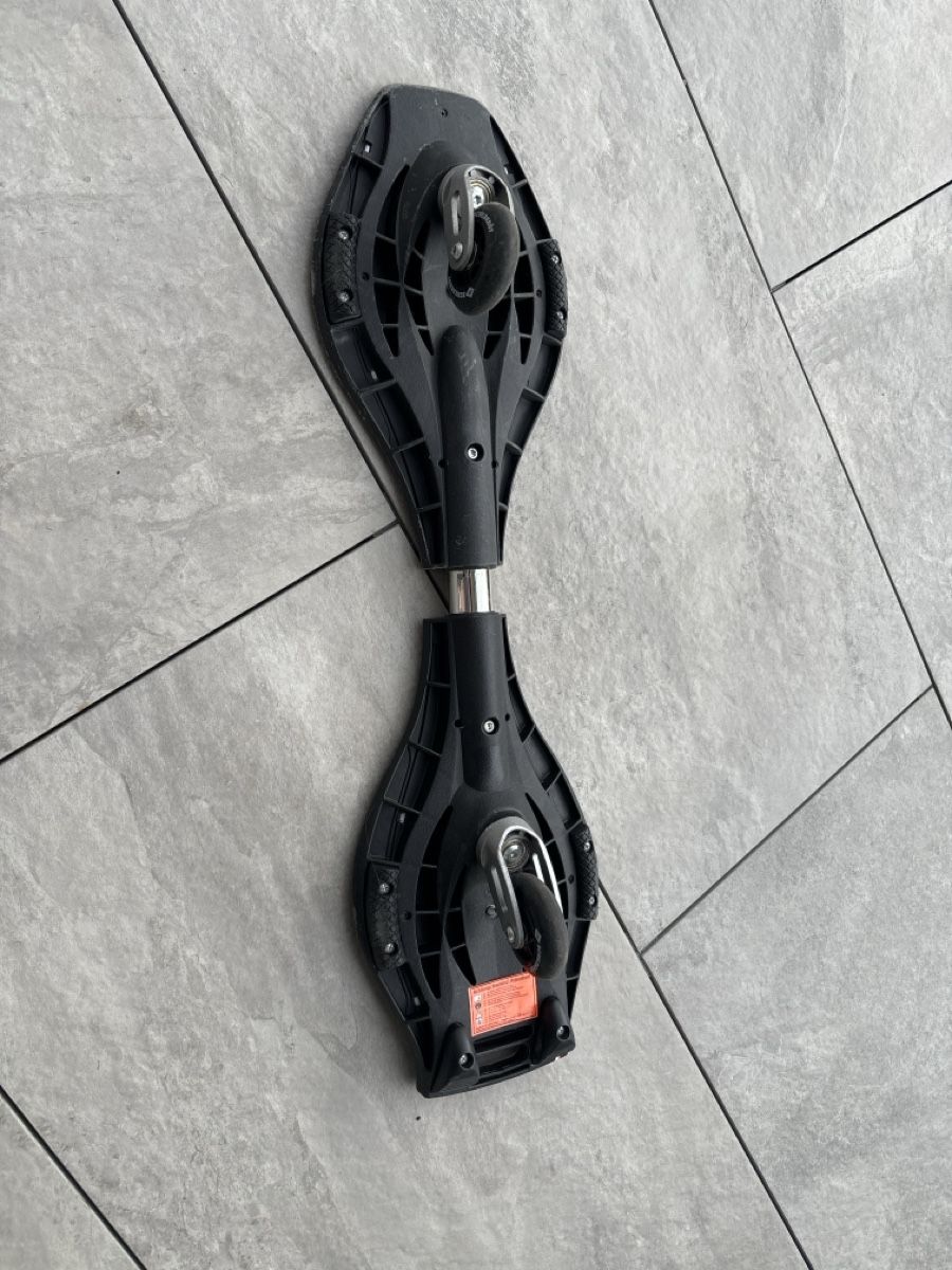 Skateboards: Schildkröt Waveboard mit Graffiti-Design – Usato da Niederwil AG venduto da pat_l6fn 1